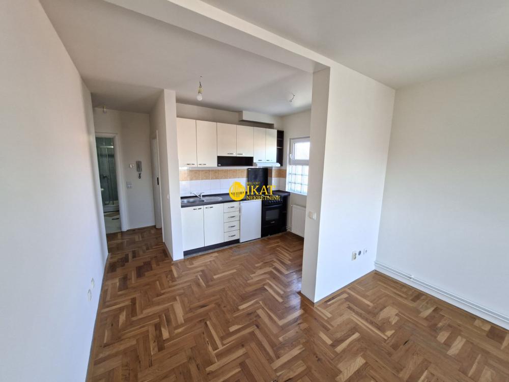 Stan na prodaju u Beogradu, Zvezdara, dvosoban, 41m2, cena 120000 evra