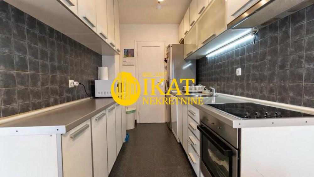 Stan na prodaju u Beogradu, Crveni Krst, trosoban, 69m2, cena 259000 evra