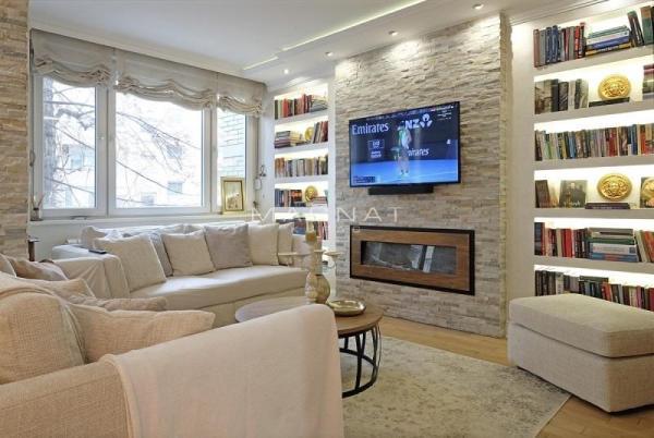 Stan na prodaju u Beogradu, Vračar (Hram), dvosoban, 70m2, cena 388000 evra