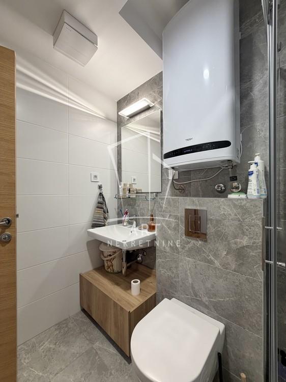 Stan na prodaju u Beogradu, Zemun, cetvorosoban, 115m2, cena 399000 evra