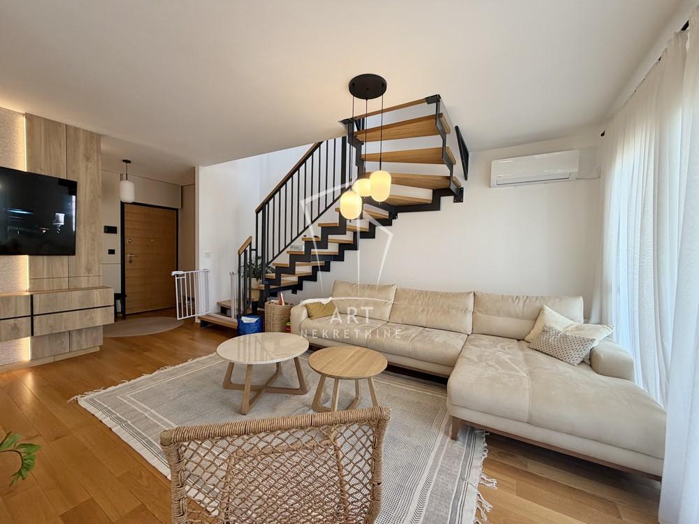 Stan na prodaju u Beogradu, Zemun, cetvorosoban, 115m2, cena 399000 evra