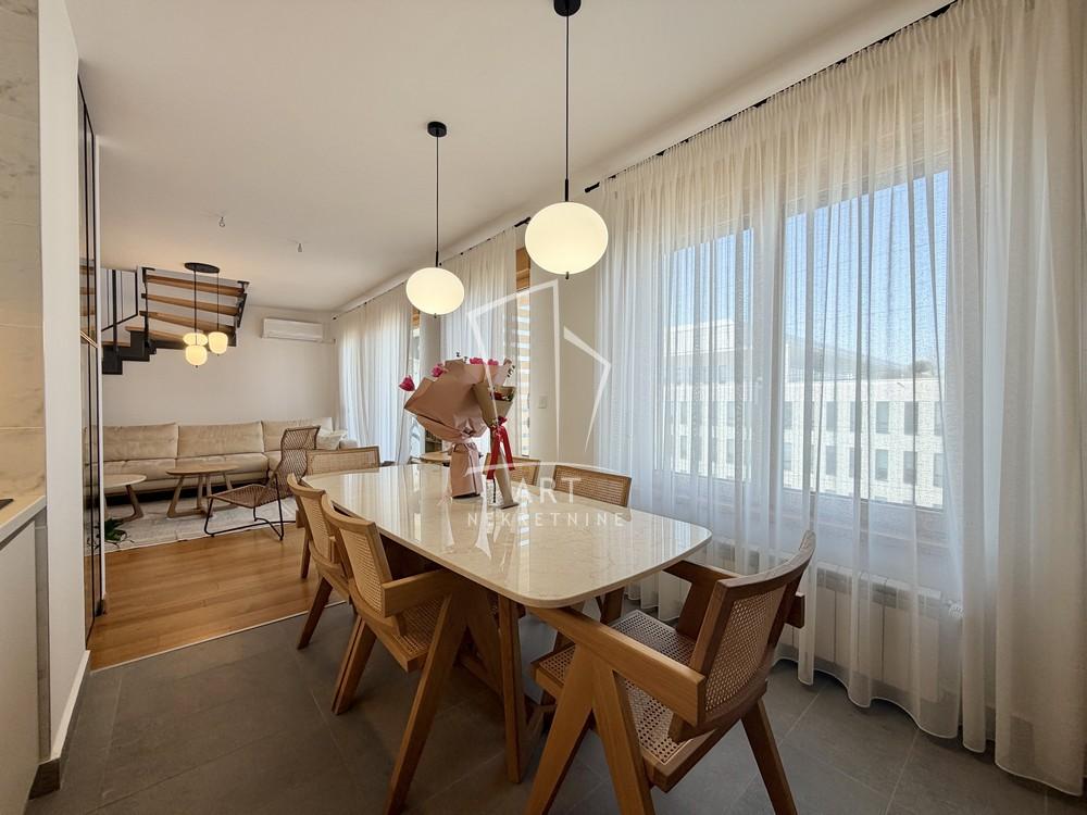 Stan na prodaju u Beogradu, Zemun, cetvorosoban, 115m2, cena 399000 evra