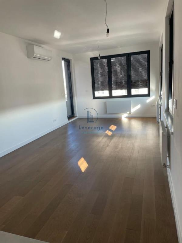 Stan na prodaju u Beogradu, Novi Beograd blok 58, cetvorosoban, 83m2, cena 390000 evra