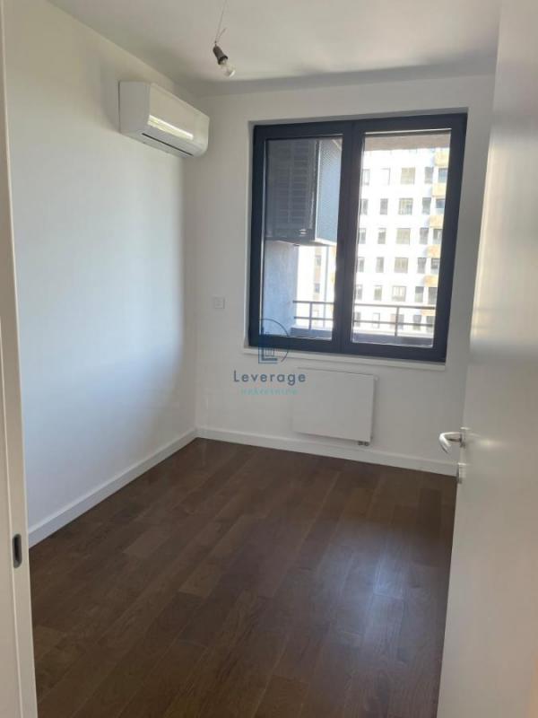 Stan na prodaju u Beogradu, Novi Beograd blok 58, cetvorosoban, 83m2, cena 390000 evra