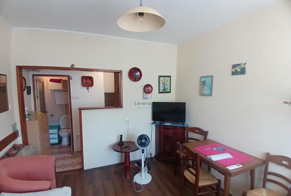 Stan na prodaju u Beogradu, Vračar (Hram), jednosoban, 17m2, cena 85000 evra