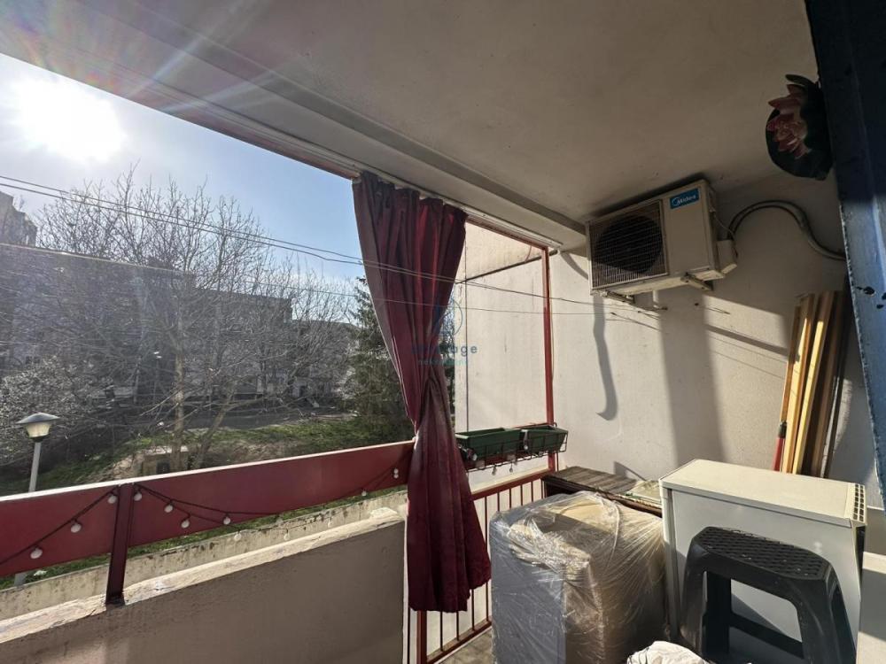 Stan na prodaju u Beogradu, Novi Beograd blok 63, dvosoban, 66m2, cena 220000 evra