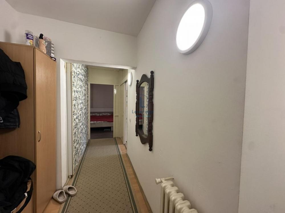 Stan na prodaju u Beogradu, Novi Beograd blok 63, dvosoban, 66m2, cena 220000 evra