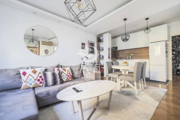 Stan na prodaju u Beogradu, Zeleni venac, dvosoban, 47m2, cena 225000 evra