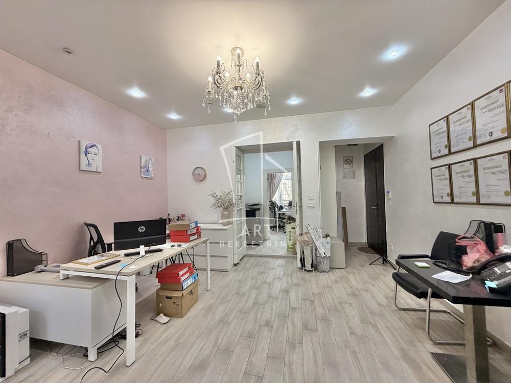 Stan na prodaju u Beogradu, Palilula, cetvorosoban, 92m2, cena 350000 evra