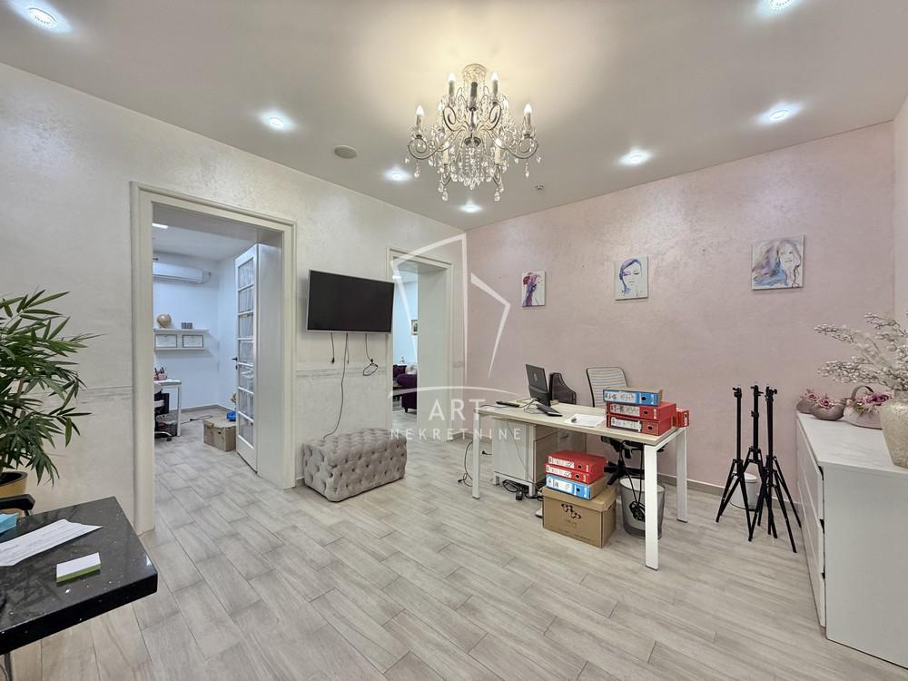 Stan na prodaju u Beogradu, Palilula, cetvorosoban, 92m2, cena 350000 evra