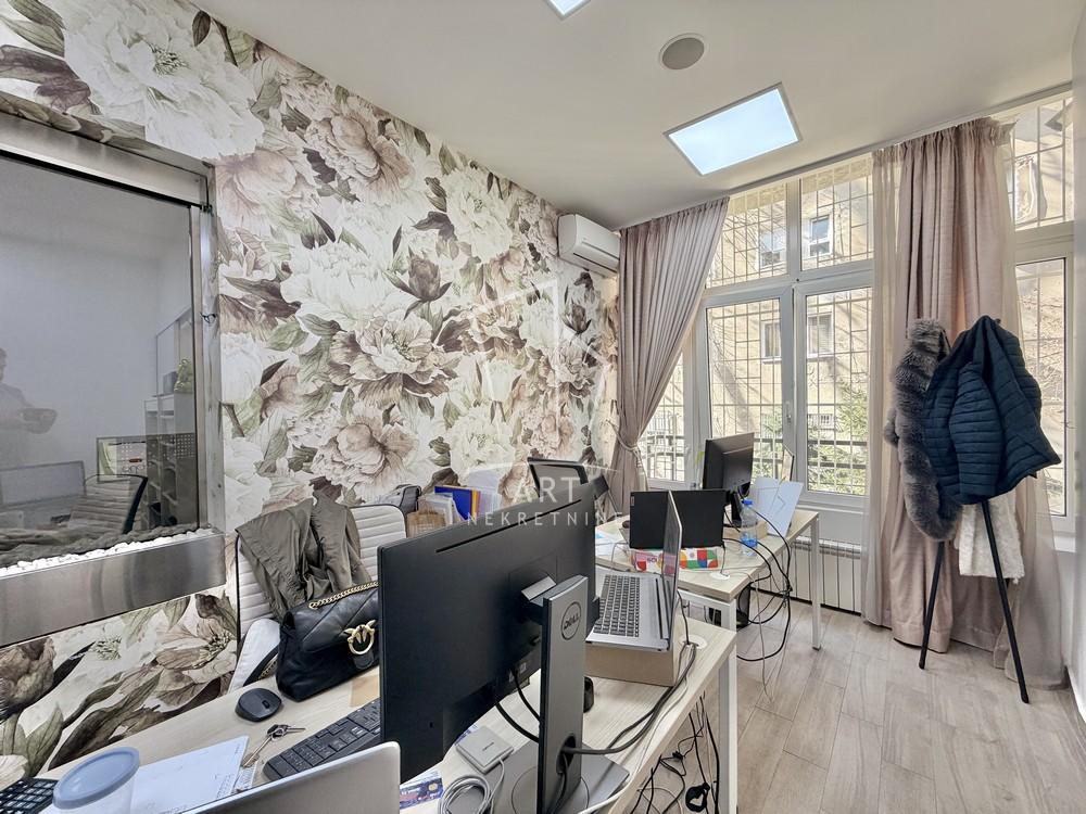 Stan na prodaju u Beogradu, Palilula, cetvorosoban, 92m2, cena 350000 evra