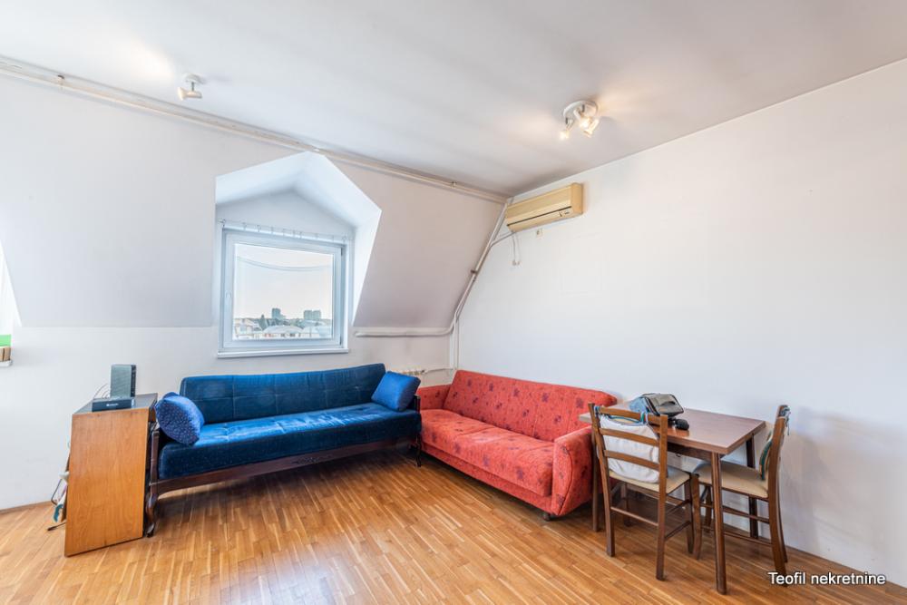 Stan na prodaju u Beogradu, Južni bulevar, jednoiposoban, 35m2, cena 140000 evra