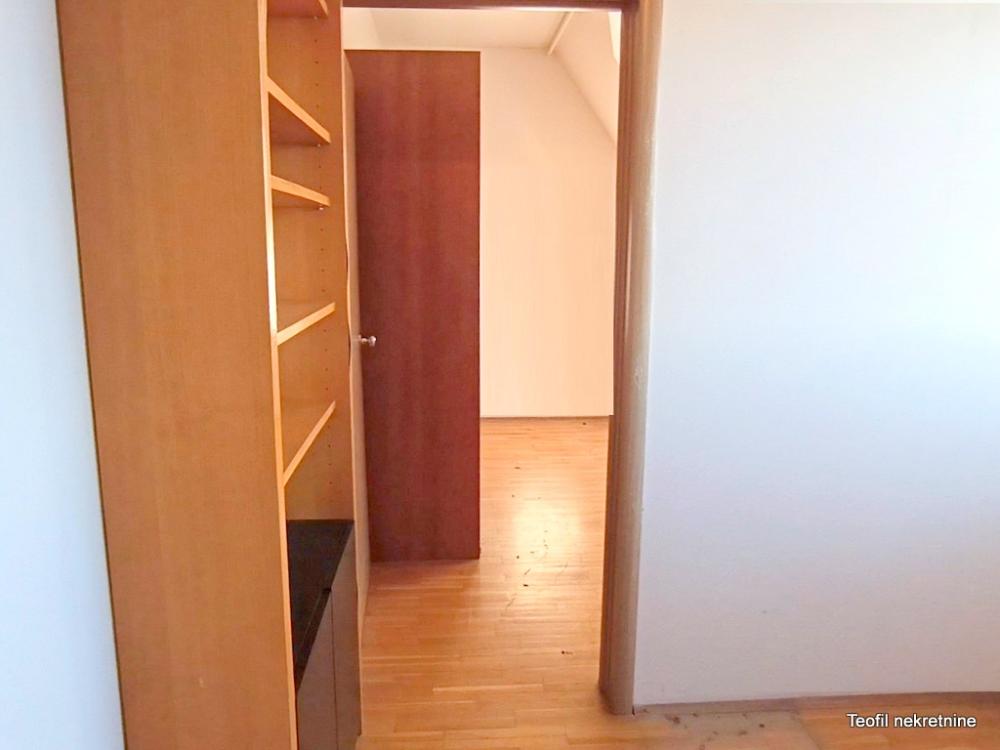 Stan na prodaju u Beogradu, Južni bulevar, jednoiposoban, 35m2, cena 140000 evra