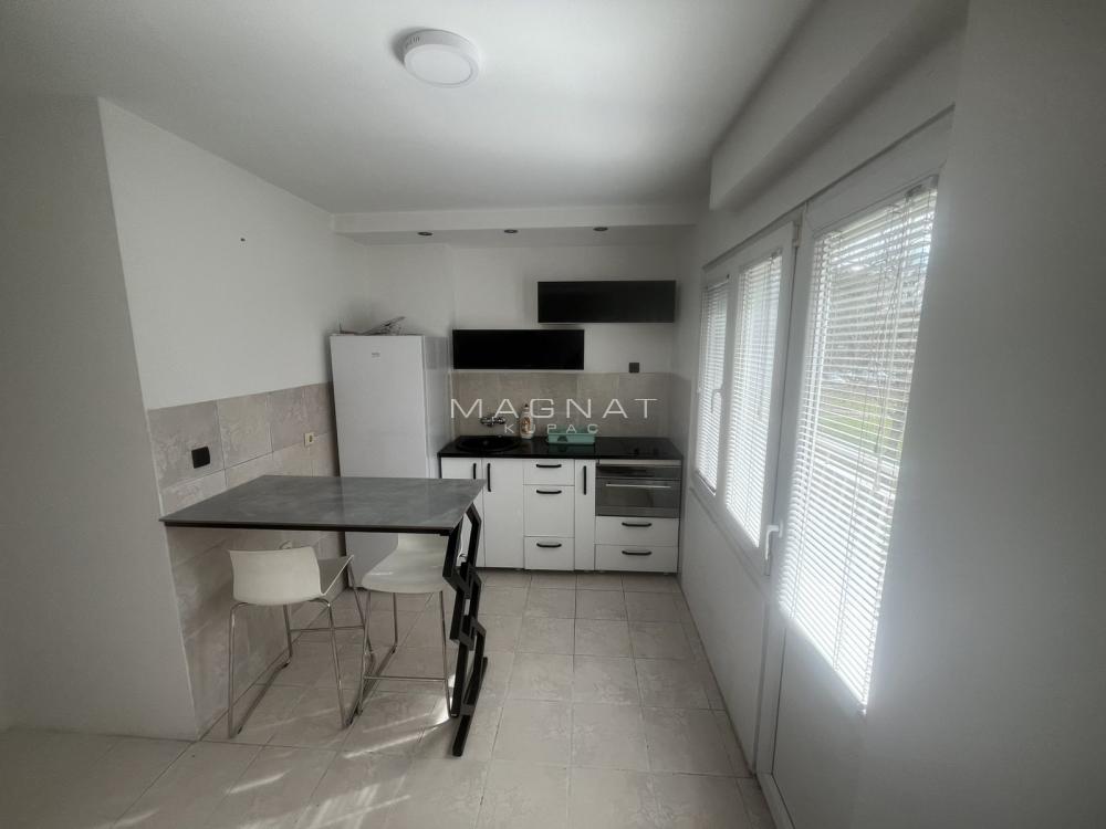 Stan na prodaju u Beogradu, Novi Beograd, dvosoban, 44m2, cena 162800 evra