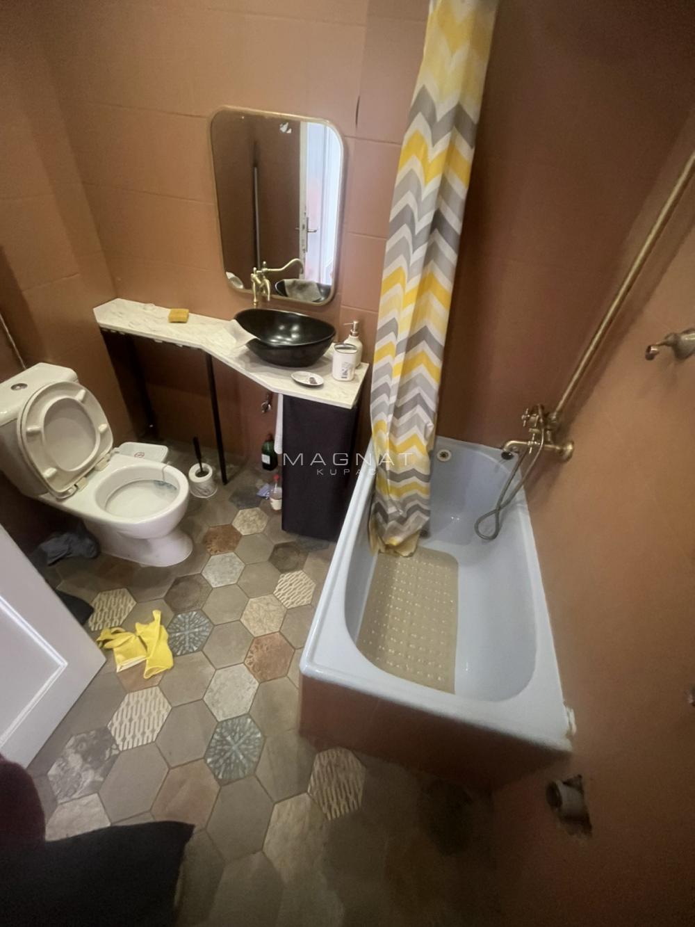 Stan na prodaju u Beogradu, Novi Beograd, dvosoban, 44m2, cena 162800 evra