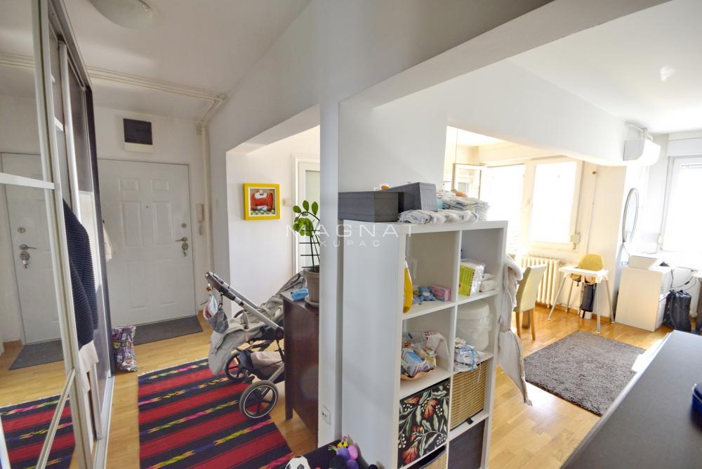 Stan na prodaju u Beogradu, Zvezdara, dvosoban, 60m2, cena 252000 evra