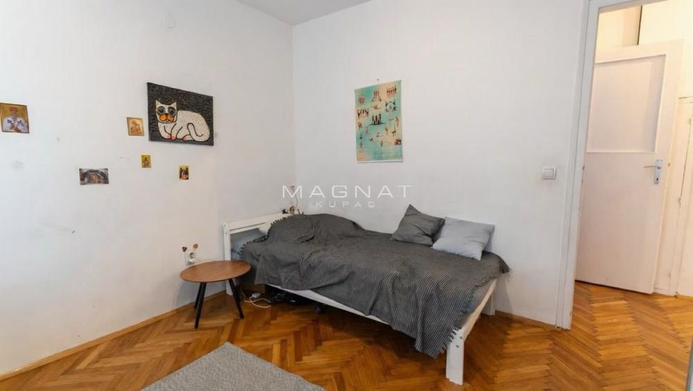 Stan na prodaju u Beogradu, Vračar, trosoban, 70m2, cena 259000 evra