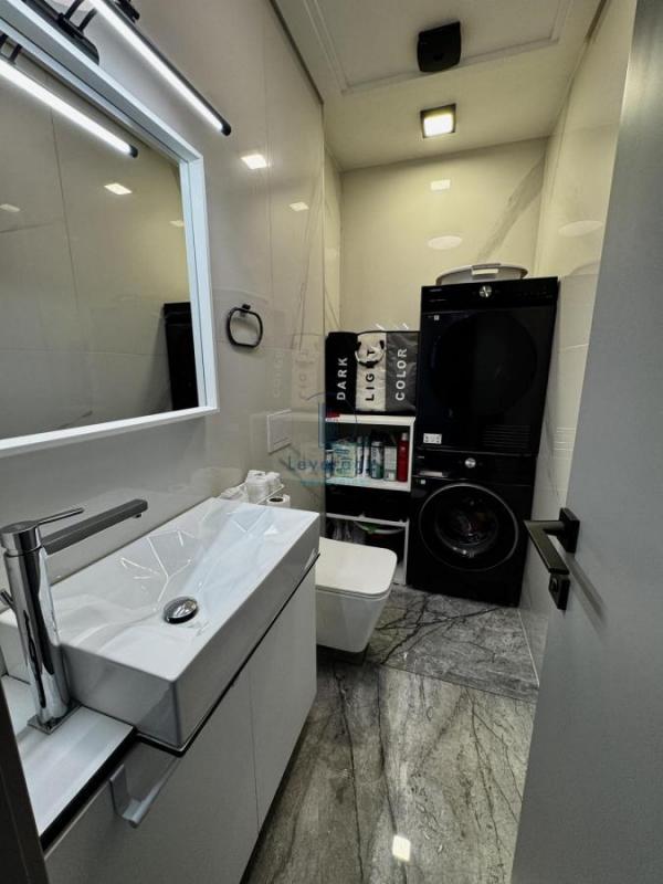 Stan na prodaju u Beogradu, Voždovac, cetvorosoban, 155m2, cena 598000 evra