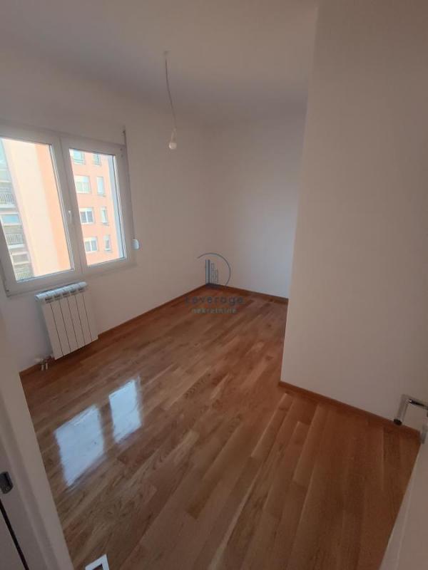 Stan na prodaju u Beogradu, Bulbulder, cetvorosoban, 114m2, cena 377000 evra