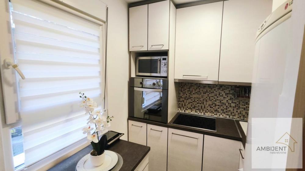 Stan na prodaju u Beogradu, Braće Jerković, jednosoban, 37m2, cena 125000 evra