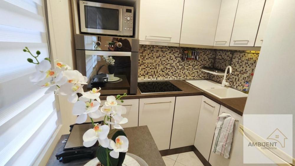 Stan na prodaju u Beogradu, Braće Jerković, jednosoban, 37m2, cena 125000 evra