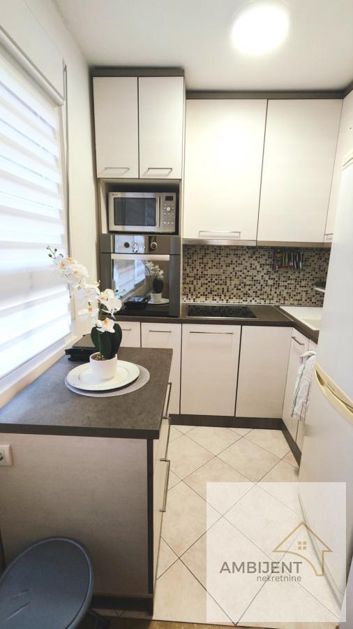 Stan na prodaju u Beogradu, Braće Jerković, jednosoban, 37m2, cena 125000 evra