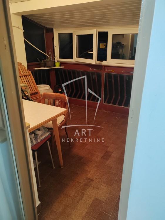 Stan na prodaju u Beogradu, Čukarica, trosoban, 85m2, cena 143000 evra