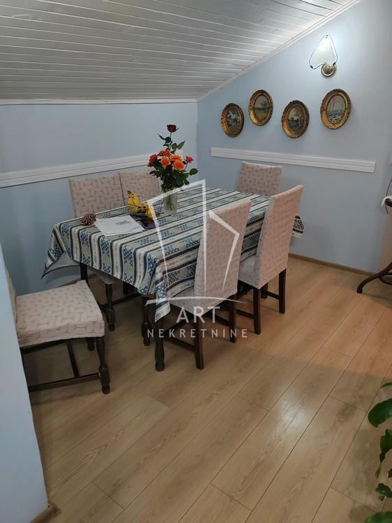 Stan na prodaju u Beogradu, Čukarica, trosoban, 85m2, cena 143000 evra