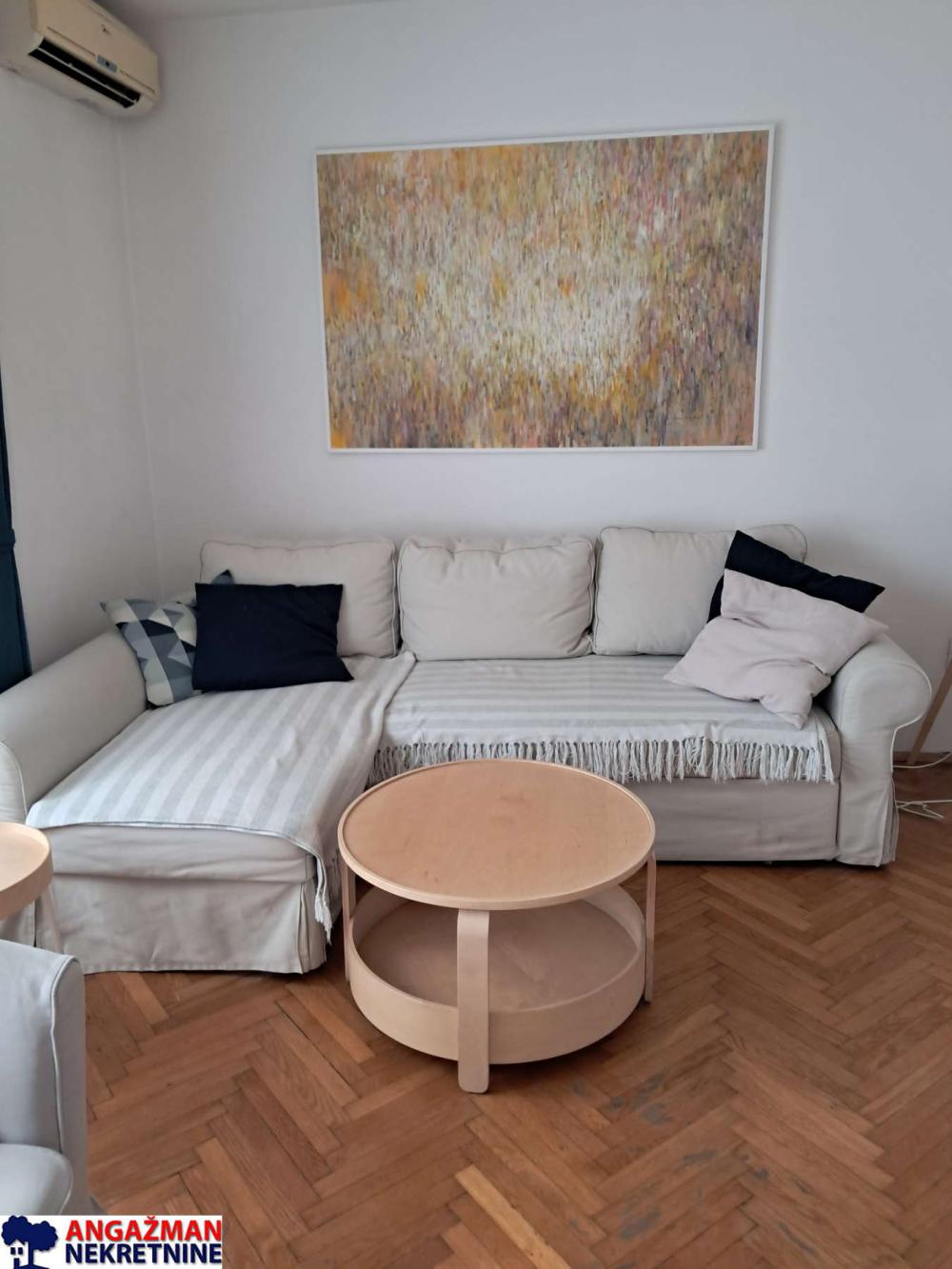 Stan na prodaju u Beogradu, Čubura, trosoban, 64m2, cena 259000 evra