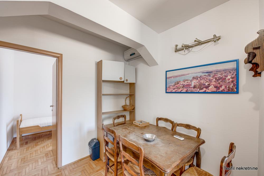 Stan na prodaju u Beogradu, Zemun, jednoiposoban, 32m2, cena 115000 evra