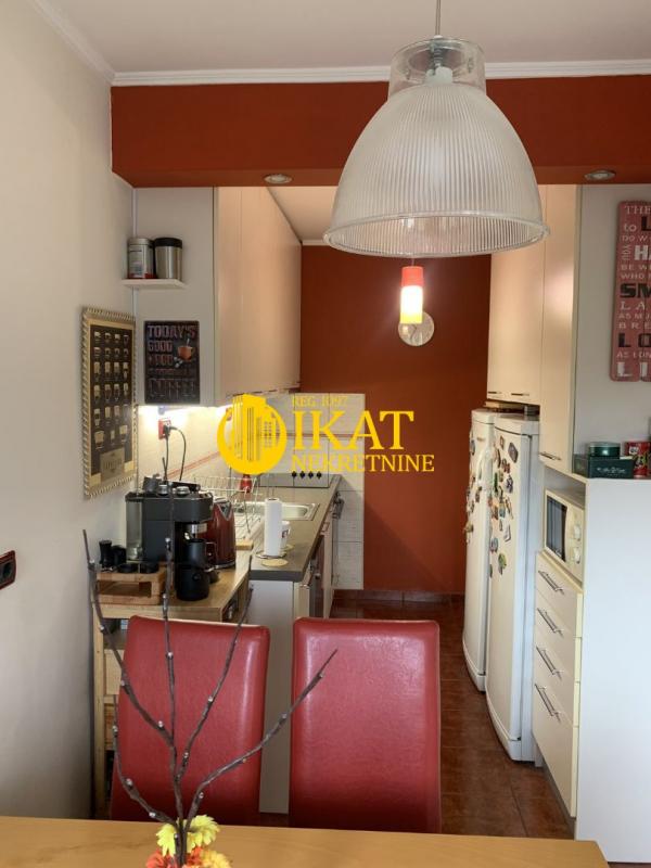 Stan na prodaju u Beogradu, Mirijevo, trosoban, 74m2, cena 193000 evra