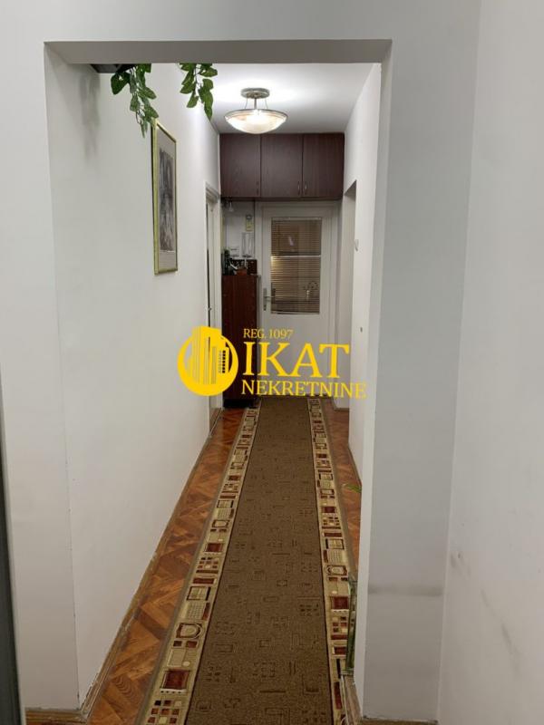 Stan na prodaju u Beogradu, Mirijevo, trosoban, 74m2, cena 193000 evra