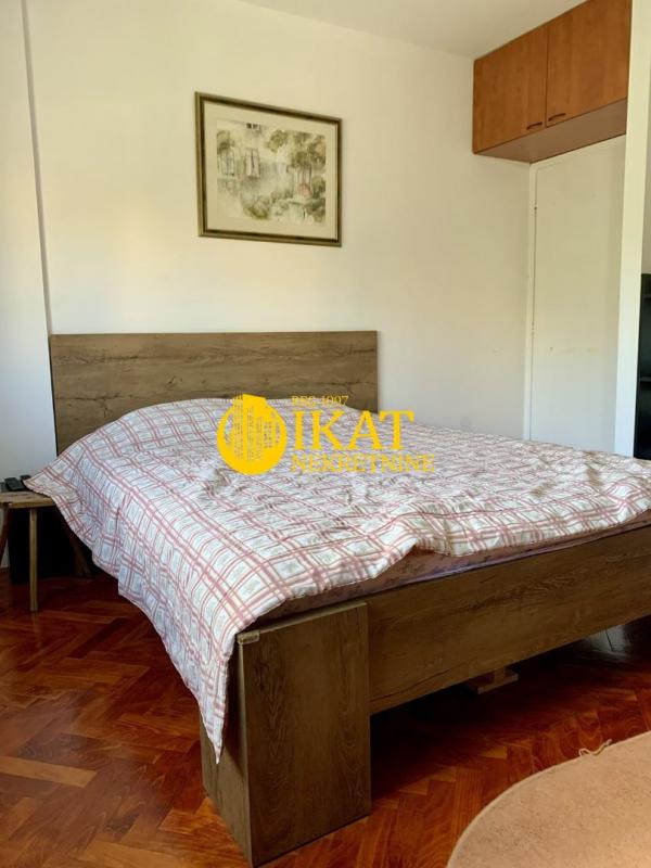 Stan na prodaju u Beogradu, Mirijevo, trosoban, 74m2, cena 193000 evra