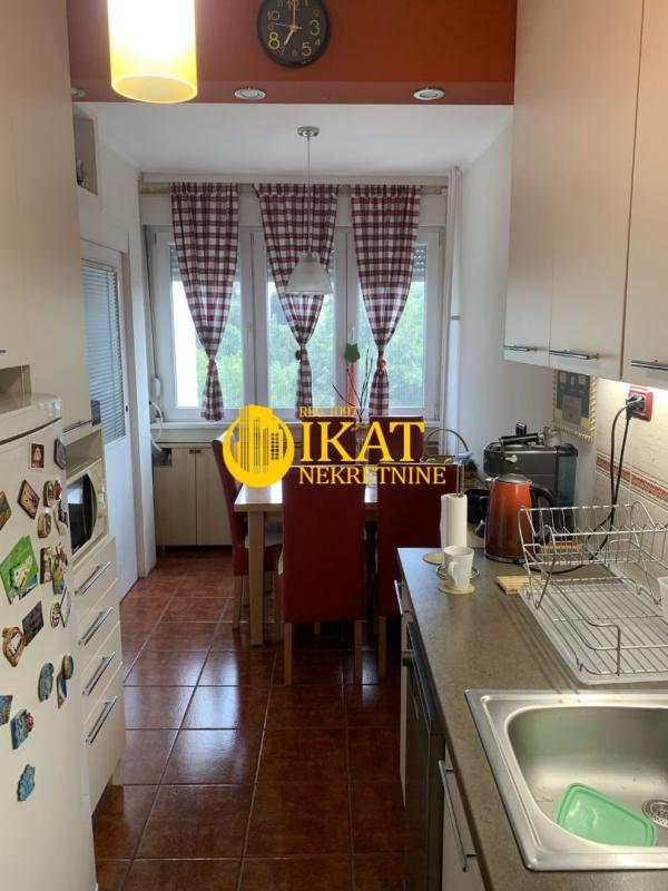 Stan na prodaju u Beogradu, Mirijevo, trosoban, 74m2, cena 193000 evra