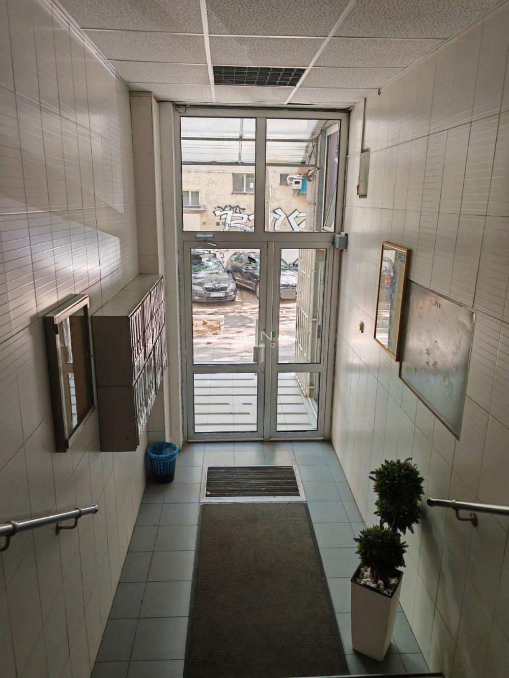 Stan na prodaju u Beogradu, Savski venac, dvosoban, 48m2, cena 174000 evra