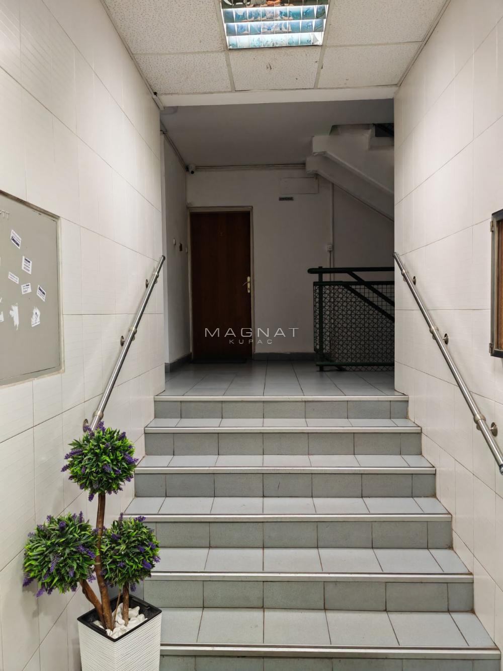 Stan na prodaju u Beogradu, Savski venac, dvosoban, 48m2, cena 174000 evra