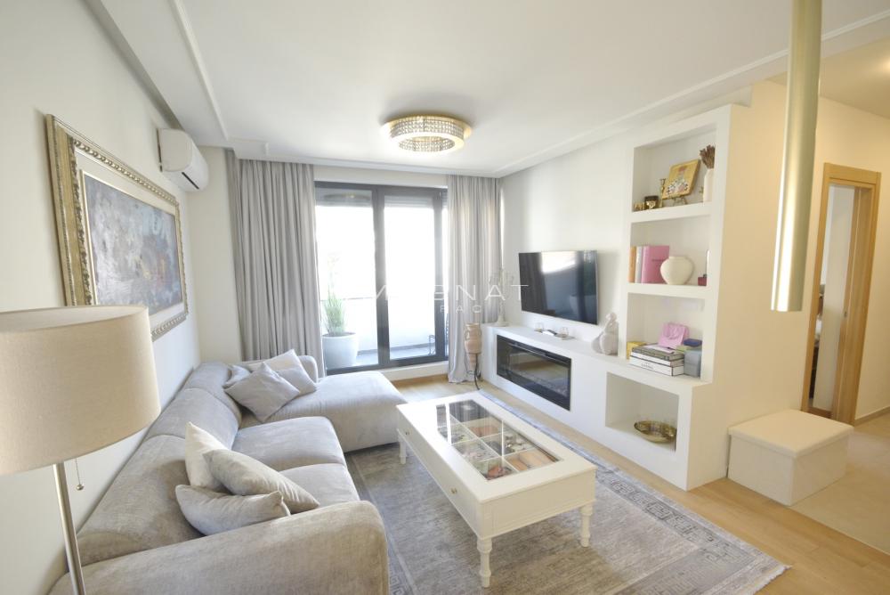 Stan na prodaju u Beogradu, Vračar, jednoiposoban, 43m2, cena 225000 evra