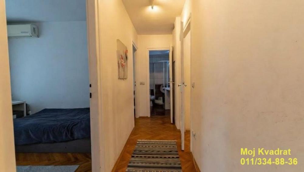 Stan na prodaju u Beogradu, Vračar (Hram), trosoban, 69m2, cena 259000 evra