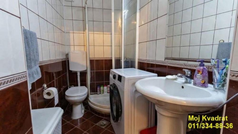 Stan na prodaju u Beogradu, Vračar (Hram), trosoban, 69m2, cena 259000 evra