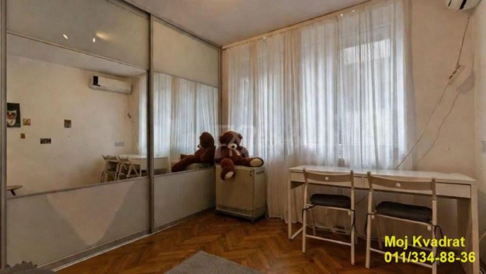 Stan na prodaju u Beogradu, Vračar (Hram), trosoban, 69m2, cena 259000 evra