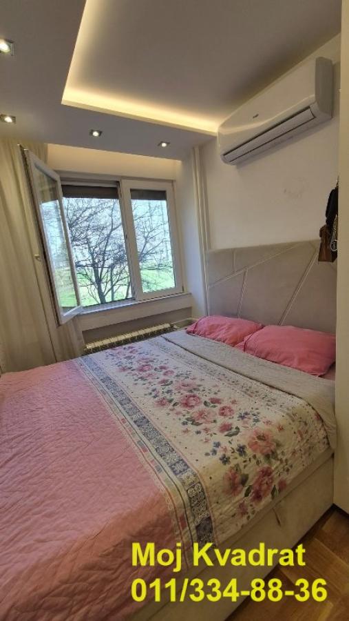 Stan na prodaju u Beogradu, Konjarnik, cetvorosoban, 69m2, cena 225000 evra