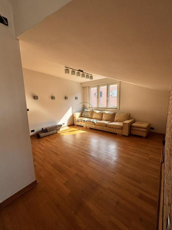 Stan na prodaju u Beogradu, Karaburma, jednoiposoban, 48m2, cena 150000 evra