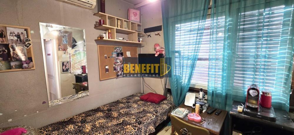 Stan na prodaju u Beogradu, Kaluđerica, dvoiposoban, 55m2, cena 145000 evra