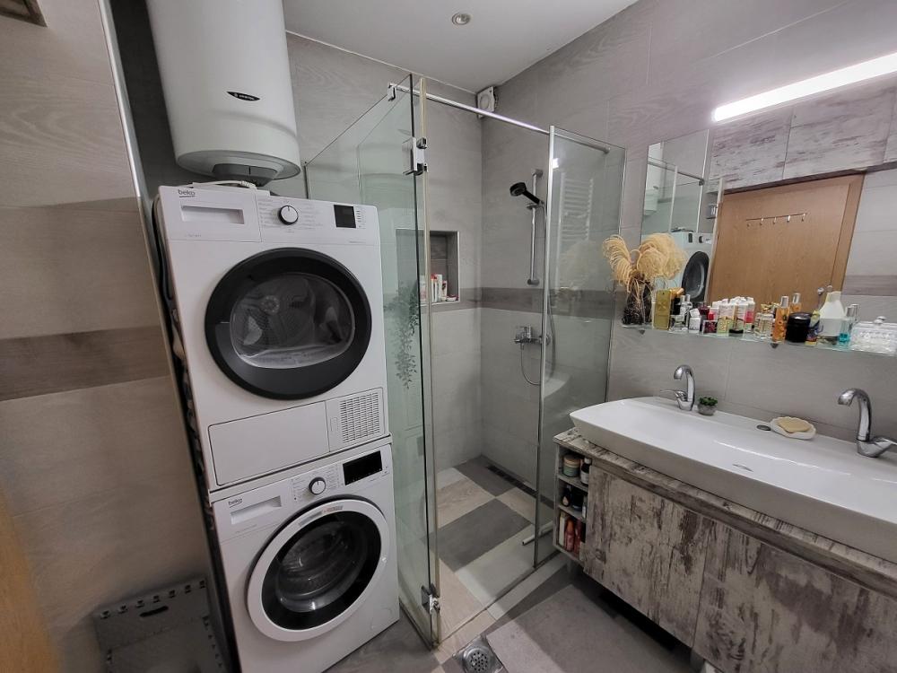 Stan na prodaju u Beogradu, Denkova bašta, trosoban, 83m2, cena 250000 evra