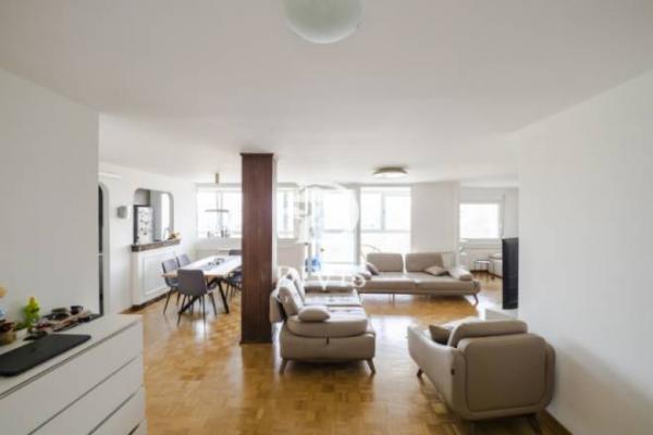 Stan na prodaju u Beogradu, 121m2, cena 453750 evra