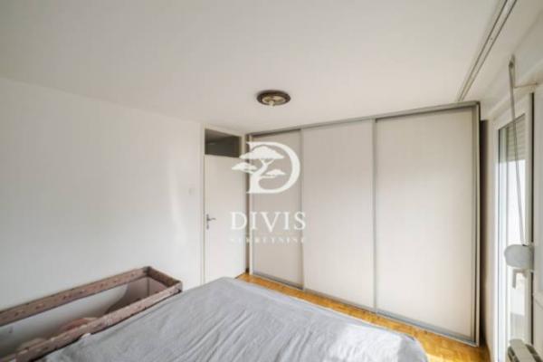 Stan na prodaju u Beogradu, 121m2, cena 453750 evra