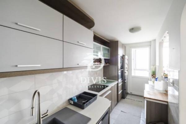 Stan na prodaju u Beogradu, 121m2, cena 453750 evra