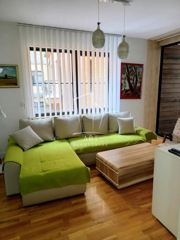 Stan na prodaju u Beogradu, Palilula, trosoban, 76m2, cena 250000 evra