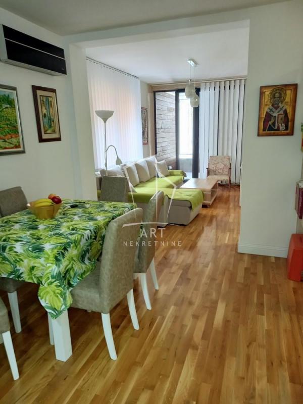 Stan na prodaju u Beogradu, Palilula, trosoban, 76m2, cena 250000 evra