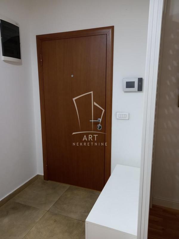 Stan na prodaju u Beogradu, Palilula, trosoban, 76m2, cena 250000 evra